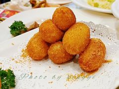 -鞍山大白鲨美食酒店