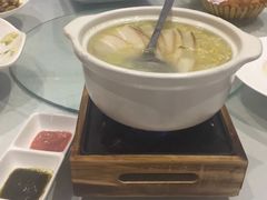 酸菜白肉粉丝锅-东兴楼饭庄(六里桥店)