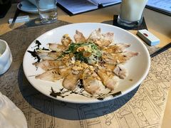 薄切鲜鱼片-穹六人间 people 6(岳阳路店)