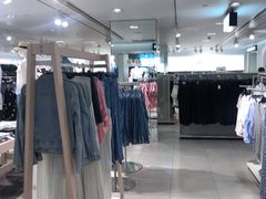 -H&M(天一广场店)