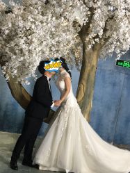 -现代经典婚纱摄影