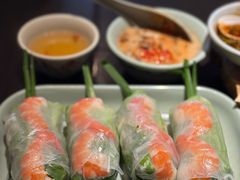 -大头虾越式风味餐厅(光明广场店)