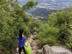 -鬼笑石后山停车场