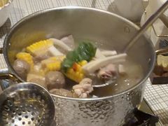 椰子鸡汤锅-元素中餐厅.海南菜.粤菜.椰子鸡.海鲜.包房.石梅湾威斯汀度假酒店