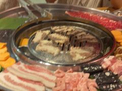 -哈哈碳都·牛肋条无限自助烤肉(宝龙店)