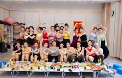 -亚太瑜伽普拉提学院