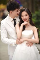 -雪中彩影婚纱摄影·微光艺术中心