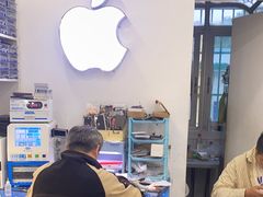 -修卜凡二手严选店·手机维修·回收租赁(川沙地铁站店)