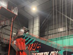 -极限PLAY运动娱乐新世界·团建派对潮玩休闲馆·室内蹦极高空游乐园