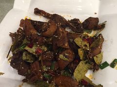 -唐师傅湘西名菜馆(武陵路店)