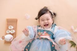 -爱你宝贝孕婴亲子摄影美学馆(绍兴店)