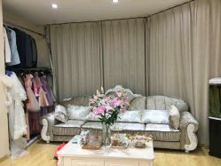 -觅白婚纱礼服馆