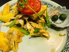 越式盐焗麻油鸡-大头虾越式风味餐厅(光明广场店)