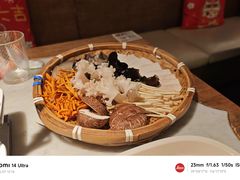 -尚尚仙·酸汤猪手·猪肚鸡火锅(华联万柳购物中心店)