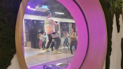 -静待花开瑜伽尊巴会馆