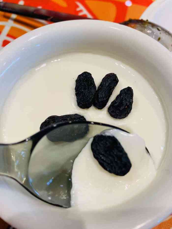 楼兰古丽新疆菜(阳光天地店)-"夏天去吃的,商场空调不给力,有点热.