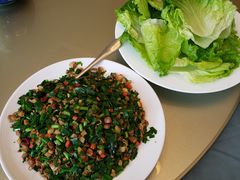 蚬肉生菜包-沙龙酒家