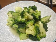 -宴小馆·小海鲜青岛菜(五四广场店)