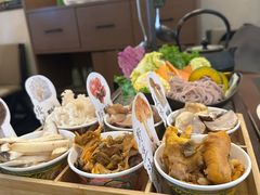 -菌自由丨野生菌火锅特色庭院餐厅(丽江古城店)