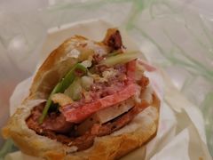 -Bánh Mì Huynh Hoa