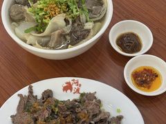 -阿波潮汕牛肉火锅·汤粉面(拱北店)