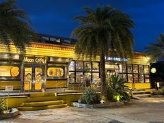 -席娜卡琳火车铁道夜市