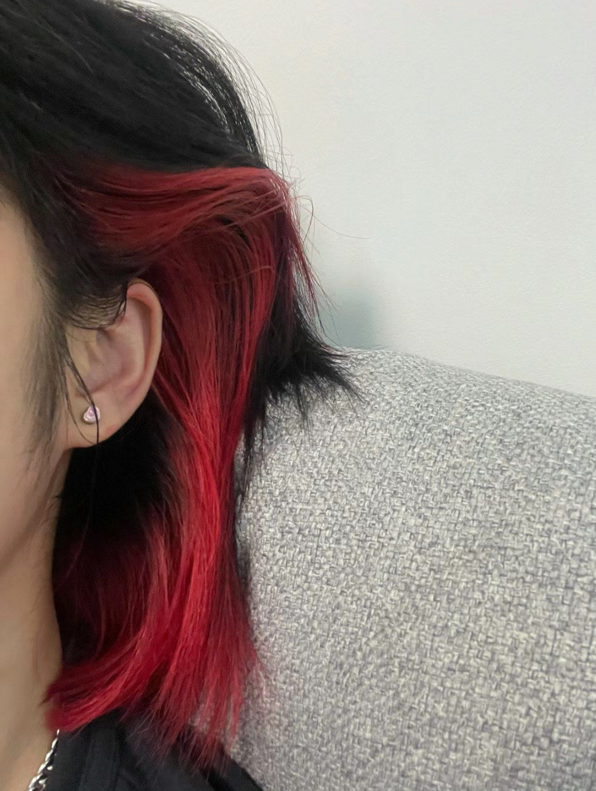 海王红挂耳染
短发挑染/