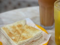 吞拿鱼三文治-喜莲咖啡