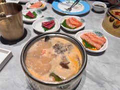 -雍容荟帝王蟹活龙虾展台自助(IFS黑金店)
