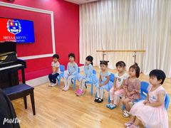 -米娜凯威少儿礼仪艺术教育(南海新凯广场店)