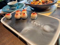 鲟鱼籽酱百合球-大拙里·精致融合菜(沙湖桃源国际店)