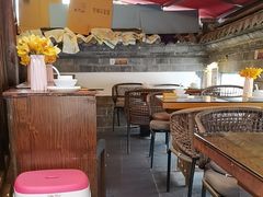 -隔壁老王·家常云南菜(花巷店)