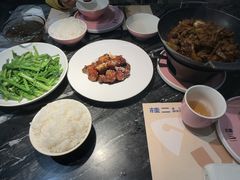 -桂二老坛酸菜鱼(三街两巷店)