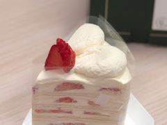 草莓千层-安上烘焙 ENCHANTE(世纪汇店)