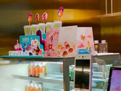-奈雪的茶(湖滨银泰in77C区PRO店)