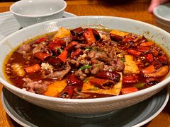 水煮包浆豆腐嫩牛肉-丽江金茂凯悦臻选酒店-滇香馆