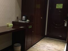 -维也纳酒店(广州番禺市桥地铁站店)