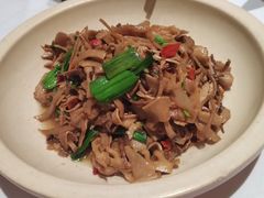 -新一家农家菜(华景新城店)