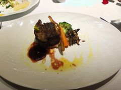 菲力牛排配香煎鹅肝-王品牛排(郑州大卫城店)