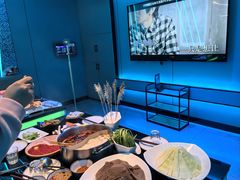 -唯爱KTV聚会餐厅(仙林东城汇店)