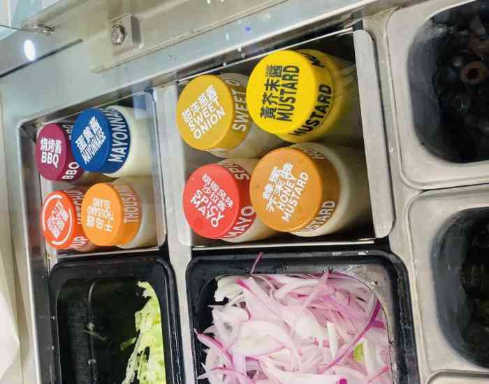 赛百味(围堤道店)-"配菜给得超级少,比别家差远啦,以后再也不.