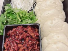京酱肉丝夹-北李妈妈菜·海肠捞饭(高新万达店)