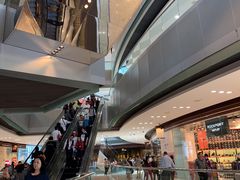 -东荟城名店仓