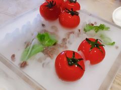 番茄脆菇沙拉-小大董·烤鸭(凤凰汇店)