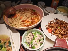 -吴越荣记苏州菜·松鼠桂鱼 100% 活鱼现做(月光码头店)