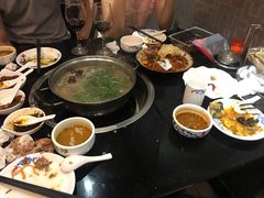 -丫丫汤膳打边炉(宏府408坊店)