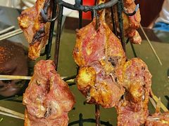-烤肉小伙烤肉店