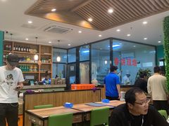 大堂-合合春饼·酱骨·东北菜(潘家园店)