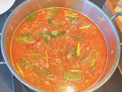 -鲜入唯煮·港式海鲜牛肉火锅(金宝街店)