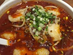 -渝是乎酸菜鱼(龙旗购物中心店)